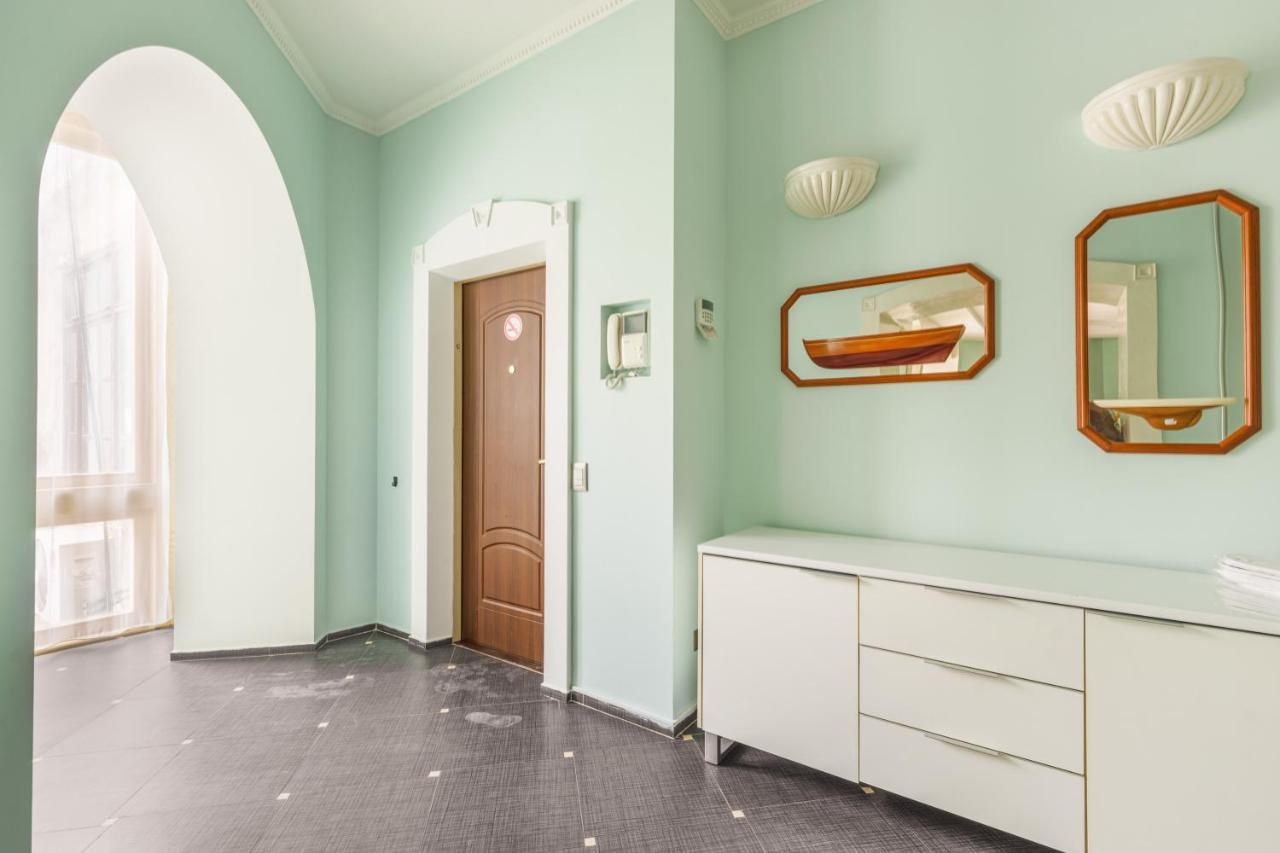 אודסה Deribasivska Cozy 4-Room Apartment מראה חיצוני תמונה