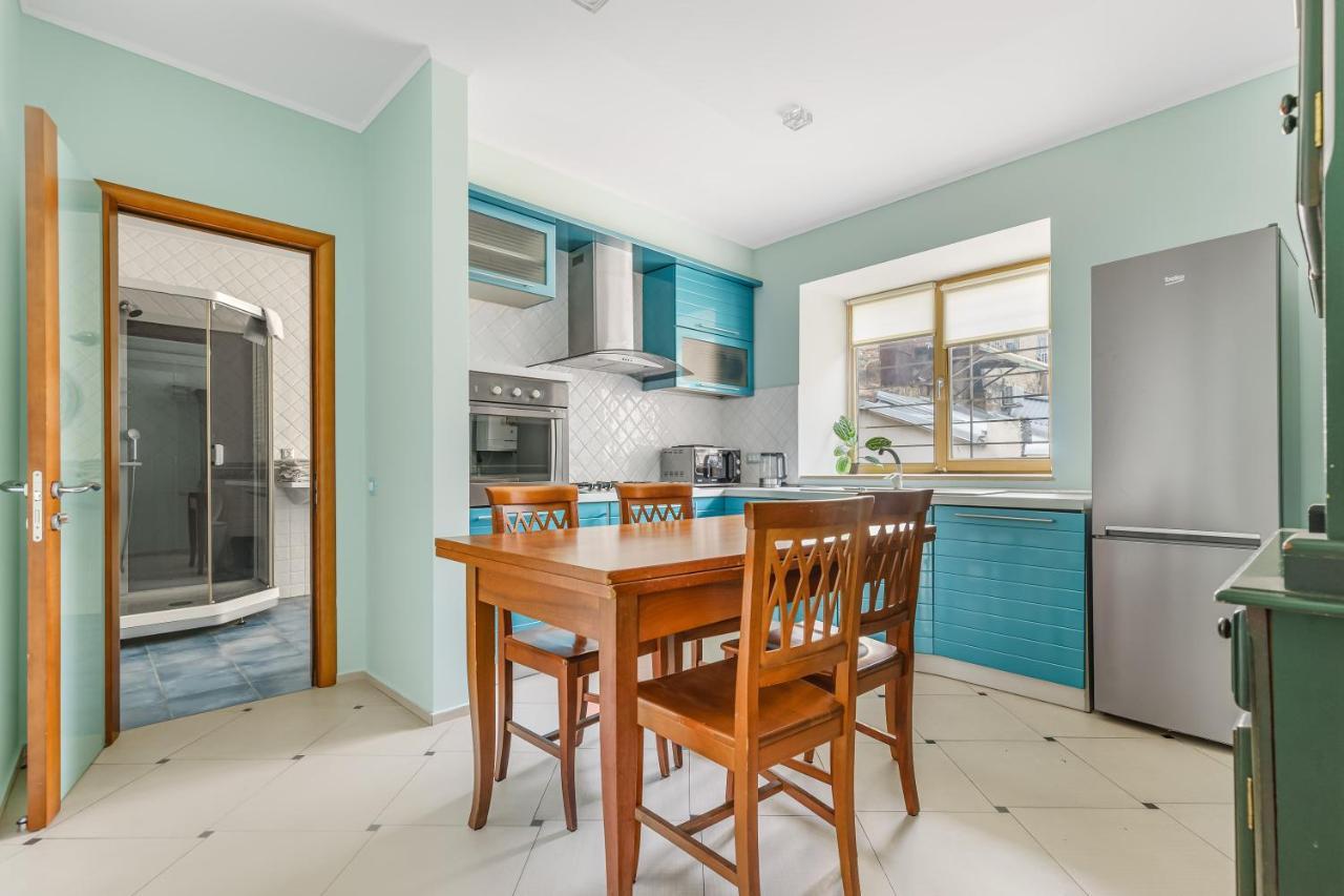 אודסה Deribasivska Cozy 4-Room Apartment מראה חיצוני תמונה