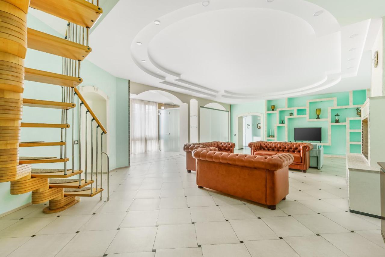 אודסה Deribasivska Cozy 4-Room Apartment מראה חיצוני תמונה
